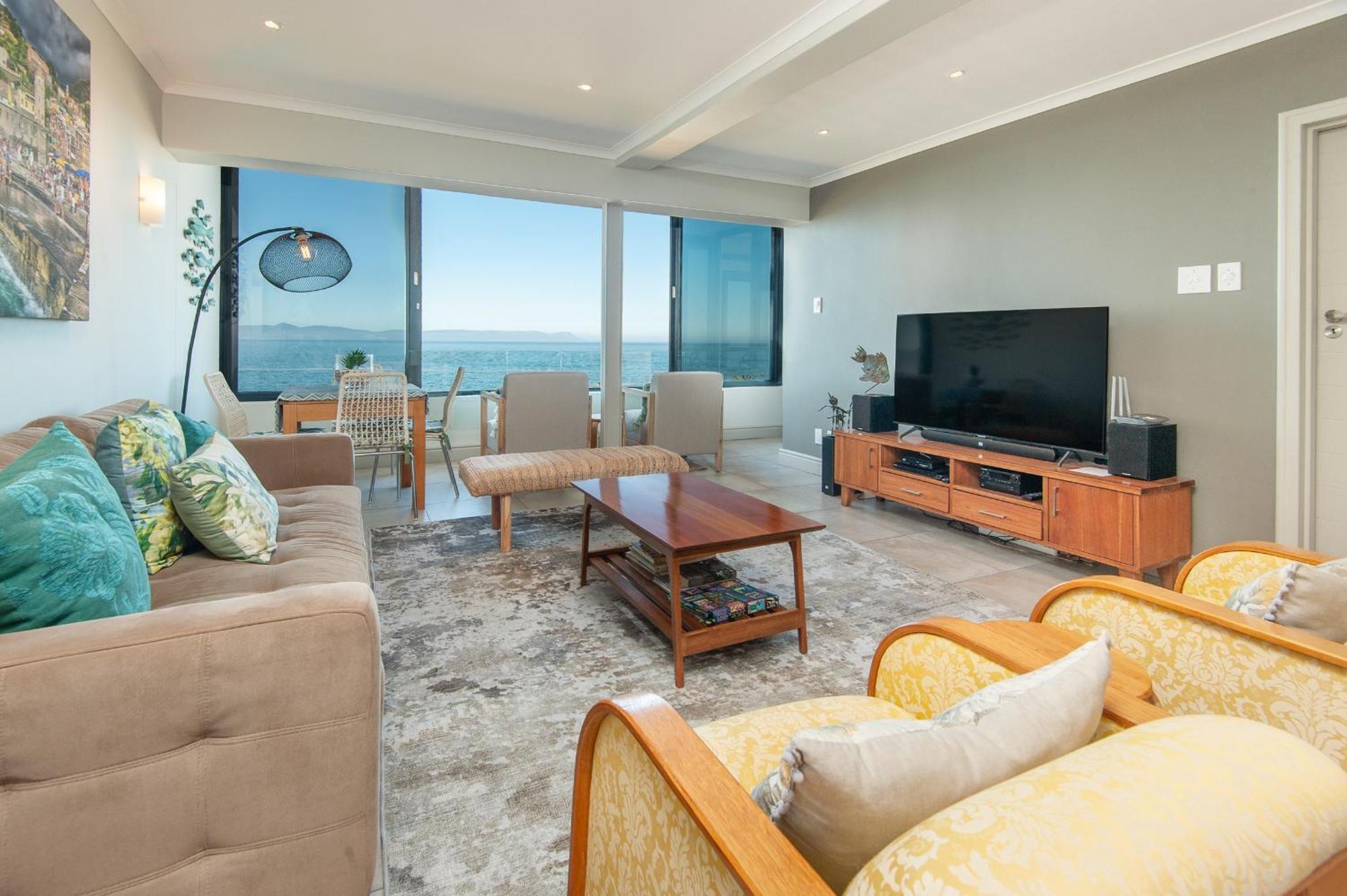Walker Bay Luxury Seafront Apartment Херманус Екстериор снимка